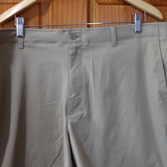 Nicklaus Mens Gray Khaki Flat Front Shorts 40 - Picture 2 of 8